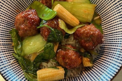 Niku Dango - Japanese Style Pork Meatballs with Rice